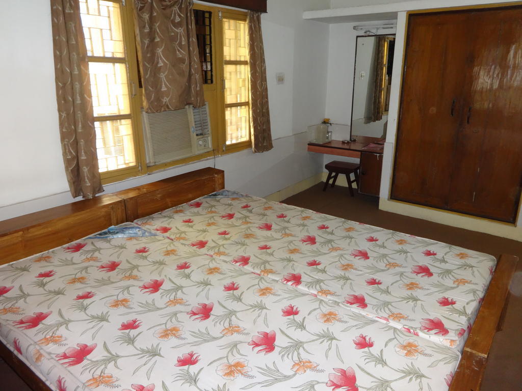 Hotel Upasana Bhubaneswar Quarto foto